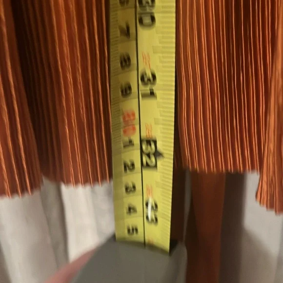 Women’s RO & DE Rust SUper Cute Mini Dress, or Long Shirt. Satin Cuffs. Small. - Picture 4 of 5